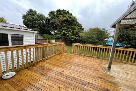Photo of property in 24 Becker Drive, Weymouth, Auckland, 2103