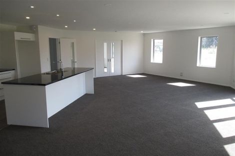 Photo of property in 37 Dunlops Crescent, Bottle Lake, Christchurch, 8083