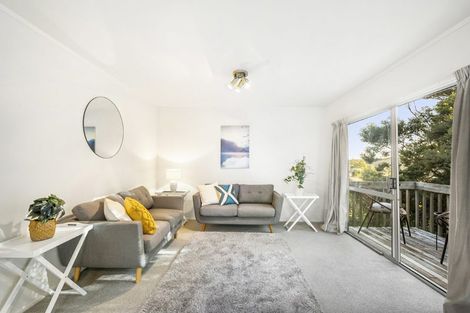 Photo of property in 4/83 Manuka Road, Bayview, Auckland, 0629