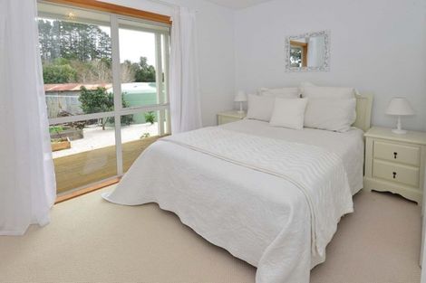 Photo of property in 118 Upper Orewa Road, Wainui, Silverdale, 0992