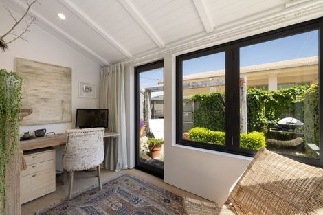 Photo of property in 23 Karewa Parade, Papamoa Beach, Papamoa, 3118