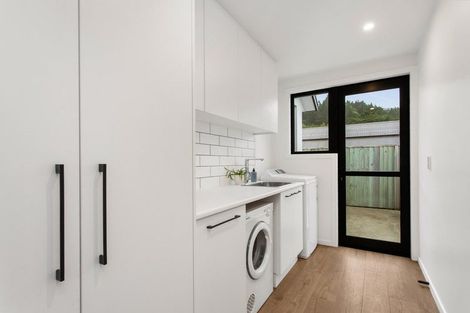 Photo of property in 4 Caro Lane, Cracroft, Christchurch, 8022