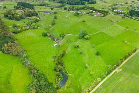 Photo of property in 239 Burtt Road, Paerata, Drury, 2578