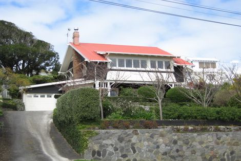 Photo of property in 124 Pendarves Street, New Plymouth, 4312