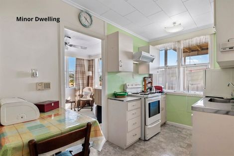 Photo of property in 10 Coronation Road, Glenfield, Auckland, 0627