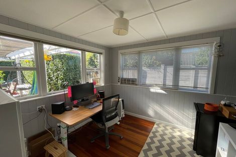 Photo of property in 24 Amaru Road, One Tree Hill, Auckland, 1061