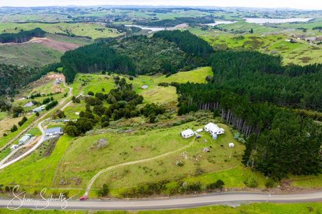 Photo of property in 623 Bickerstaffe Road, Maungaturoto, 0587