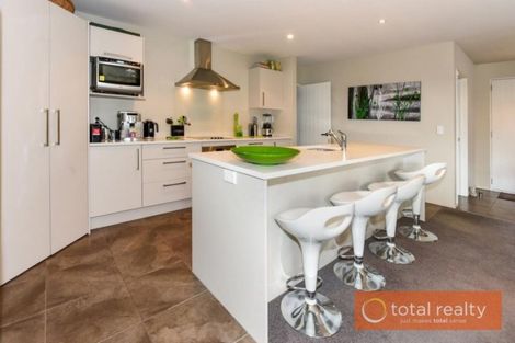 Photo of property in 18 Gosling Crescent, Halswell, Christchurch, 8025