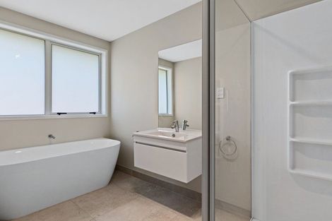 Photo of property in 814b Papamoa Beach Road, Papamoa Beach, Papamoa, 3118