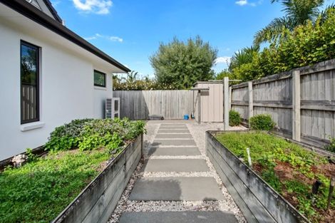 Photo of property in 23 Inglewood Place, Bethlehem, Tauranga, 3110