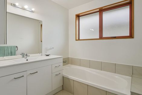 Photo of property in 77 Bay View Road, South Dunedin, Dunedin, 9012