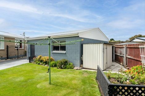 Photo of property in 12 Cowper Place, Avondale, Christchurch, 8061