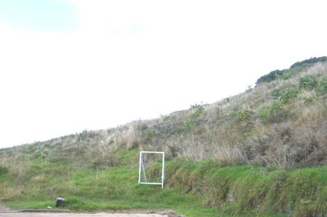 Photo of property in 6 Belle View Place, Waiheke Island, 1971