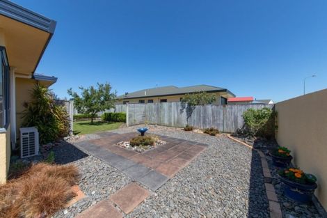Photo of property in 1 Almond Grove, Feilding, 4702