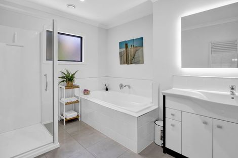 Photo of property in 26a Smith Road, Merrilands, New Plymouth, 4312