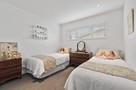 Photo of property in 37a Peter Terrace, Castor Bay, Auckland, 0620