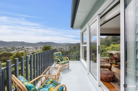 Photo of property in 128 Seddon Street, Naenae, Lower Hutt, 5011