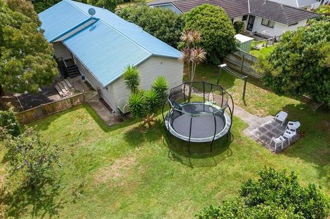 Photo of property in 83 Huia Street, Waikanae, 5036