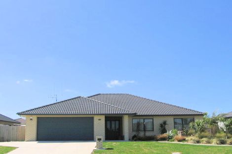 Photo of property in 47 Calypso Drive, Papamoa Beach, Papamoa, 3118