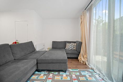 Photo of property in 14 Rara Lane, Manukau, Auckland, 2104