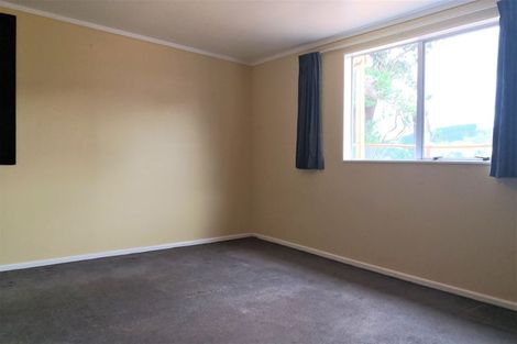 Photo of property in 23 Rembrandt Avenue, Tawa, Wellington, 5028