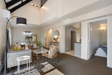 Photo of property in 2/19 Utting Street, Birkdale, Auckland, 0626