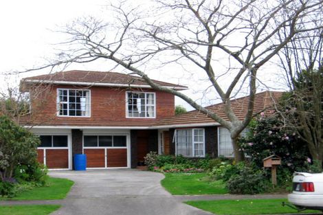 Photo of property in 17 Truscott Grove, Awapuni, Palmerston North, 4412