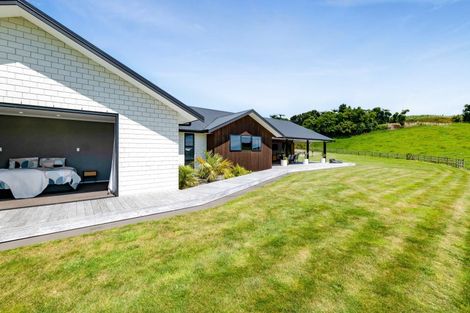 Photo of property in 489 Smart Road, Hillsborough, New Plymouth, 4372