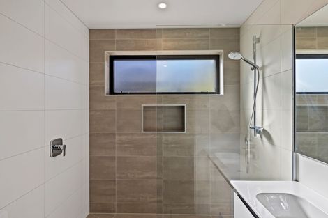 Photo of property in 2 Wanderer Lane, Jacks Point, Queenstown, 9371