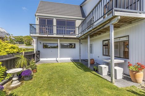 Photo of property in 22 Mercury Way, Whitby, Porirua, 5024