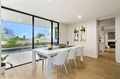 Photo of property in 17 Malloy Place, Eastern Beach, Auckland, 2012