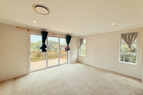 Photo of property in 13 Western Court, Sunnyvale, Auckland, 0612