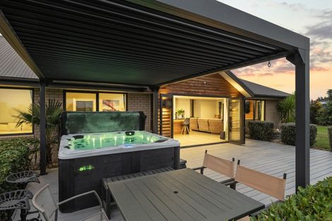 Photo of property in 22 Landsborough Drive, Darfield, 7571