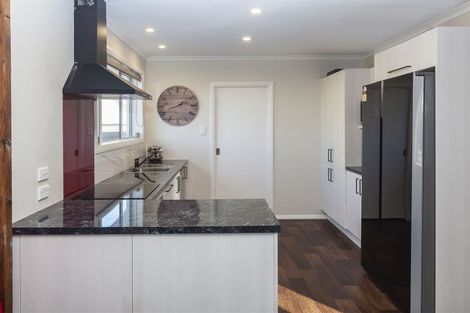 Photo of property in 16 Carbine Place, Sockburn, Christchurch, 8042