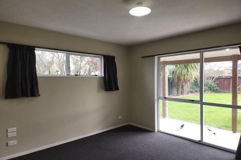 Photo of property in 2/11 Lothian Street, Ilam, Christchurch, 8041