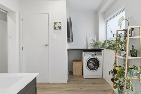 Photo of property in 6a Longwood Lane, Otumoetai, Tauranga, 3110