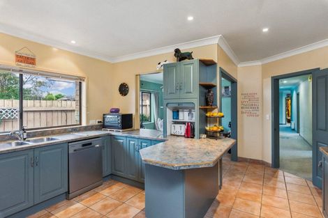 Photo of property in 94 Kapanui Road, Waikanae, 5036