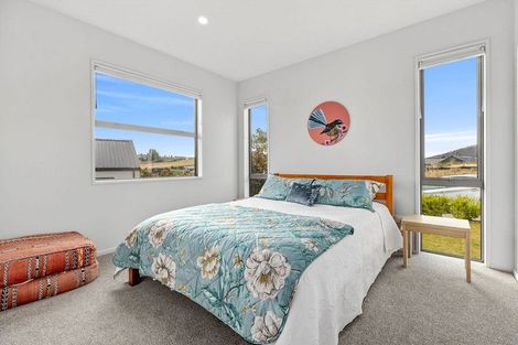 Photo of property in 8 The Heights Avenue, Wanaka, 9305