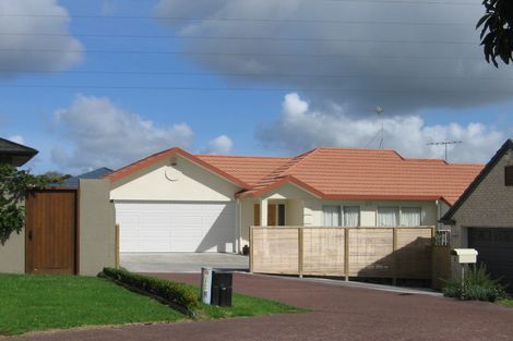 Photo of property in 11 Pyrite Street, Westgate, Auckland, 0614