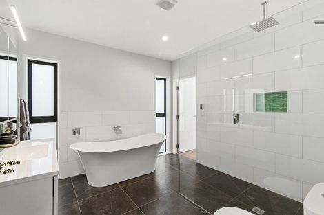 Photo of property in 1 Ara Haewai, Houghton Bay, Wellington, 6023