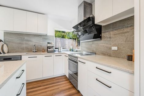 Photo of property in 55b Ferry Road, Arkles Bay, Whangaparaoa, 0932