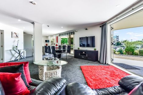 Photo of property in 40i Thackeray Street, Hamilton Lake, Hamilton, 3204