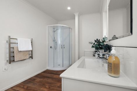 Photo of property in 105 Durham Drive, Havelock North, 4130