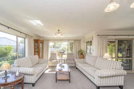 Photo of property in 49 Armstrong Avenue, Carterton, 5713