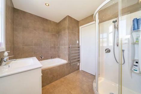 Photo of property in 41 Holdsworth Avenue, Trentham, Upper Hutt, 5018