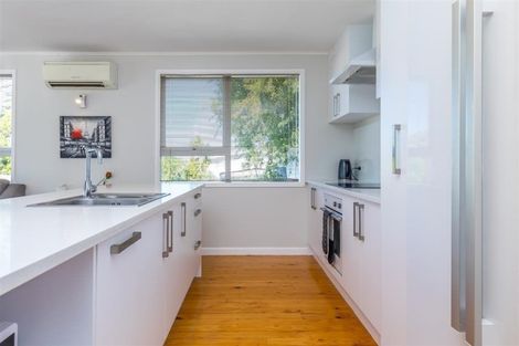 Photo of property in 79 Glamorgan Drive, Torbay, Auckland, 0630