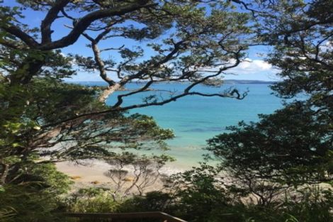 Photo of property in 65 Howard Road, Orere Point, Papakura, 2585