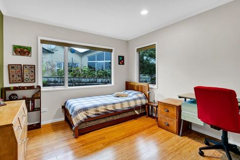 Photo of property in 74 Wairau Road, Oakura, 4314