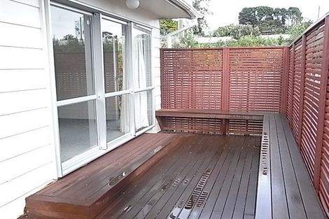 Photo of property in 166 Sunnynook Road, Sunnynook, Auckland, 0620