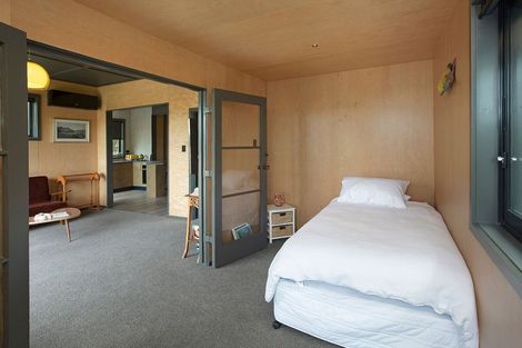 Photo of property in 347 Marine Parade, New Brighton, Christchurch, 8061